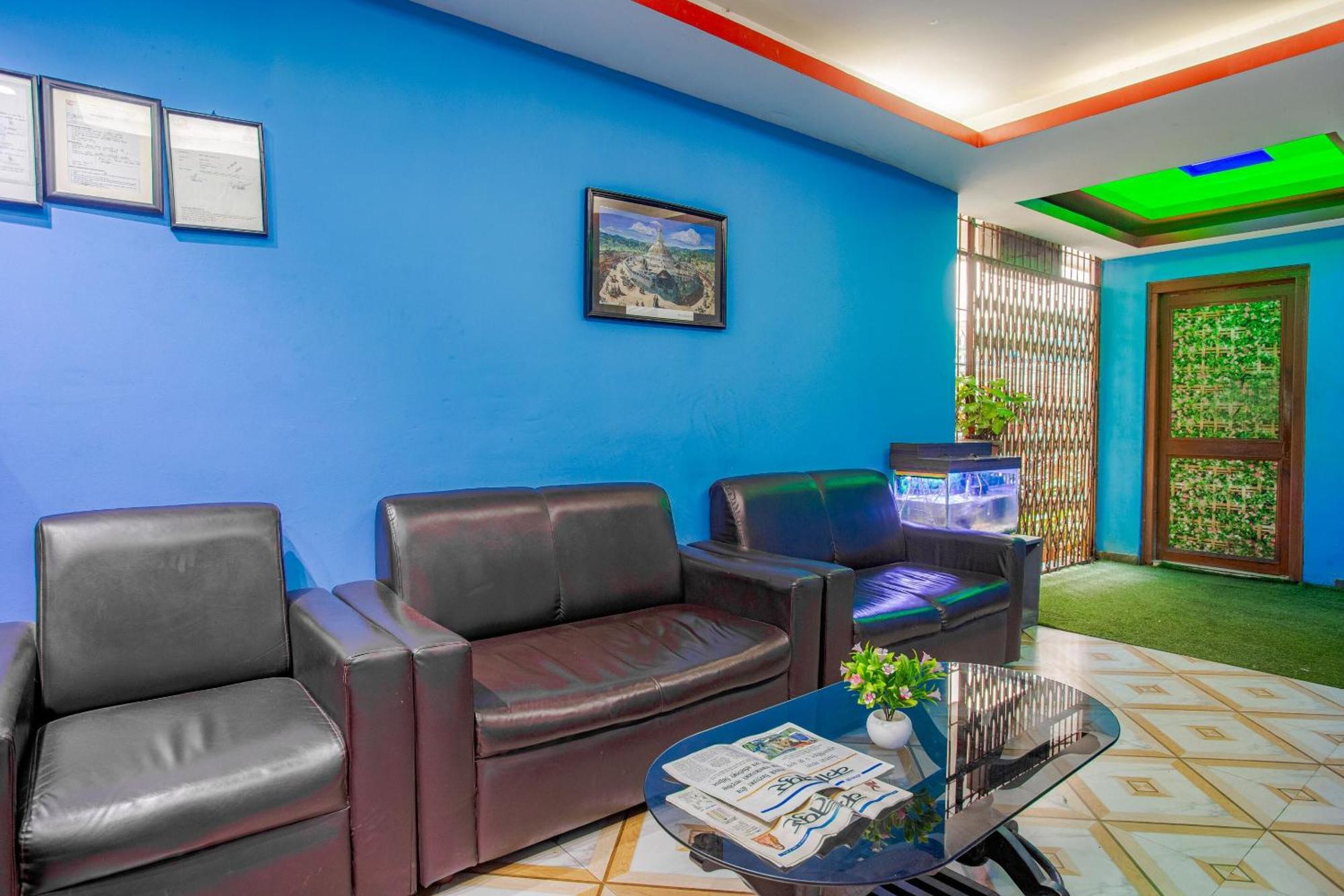 Oyo 808 Hotel Om Ganapati Pvt Ltd Катманду Екстериор снимка